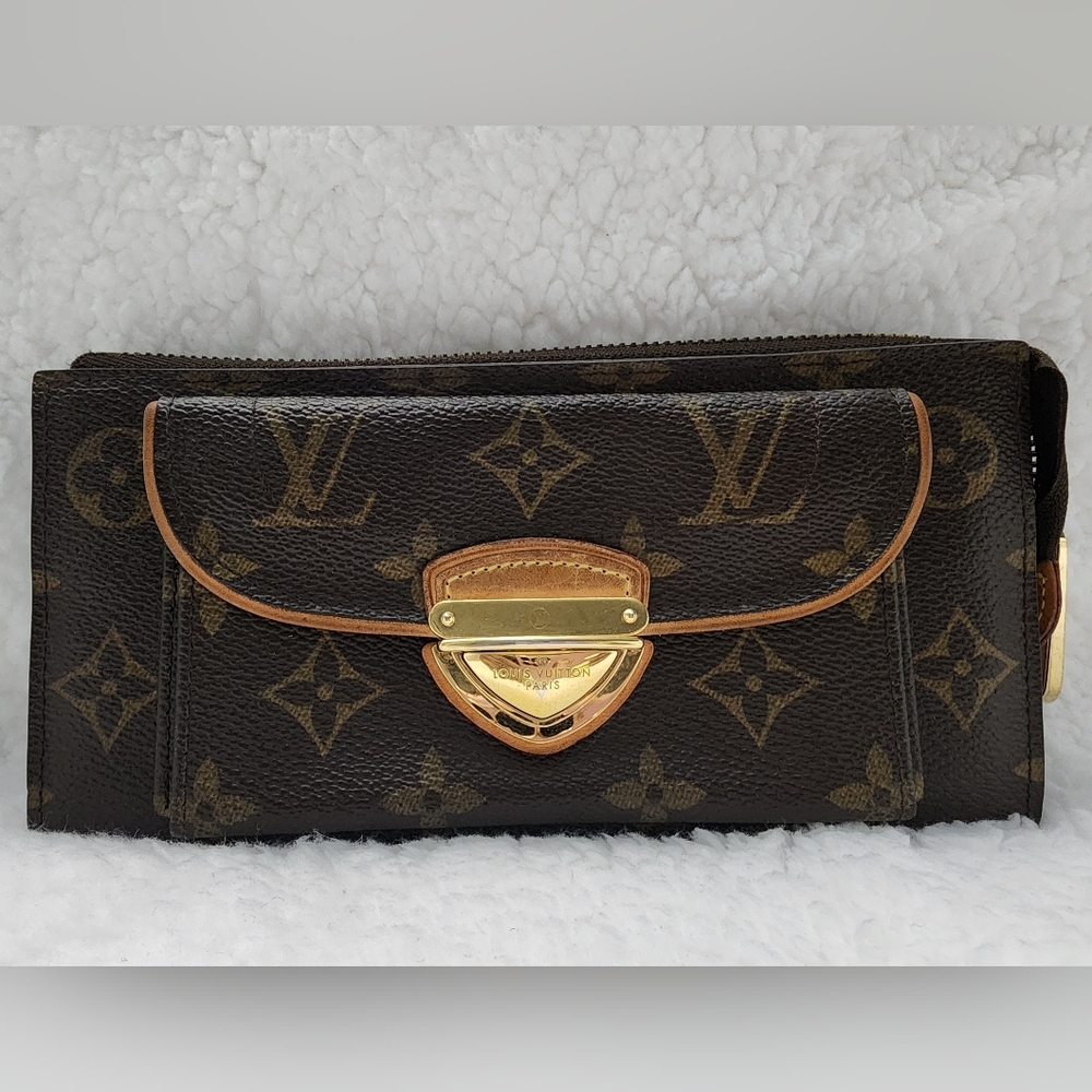 Louis Vuitton Brown Astrid Monogram Wallet